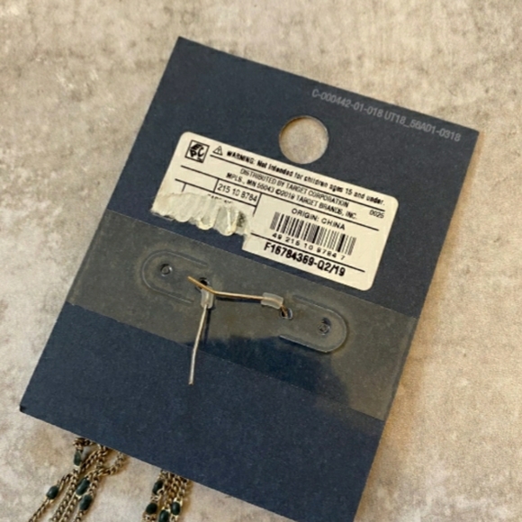 Universal Thread Chain Drop Earrings - Picture 2 of 2